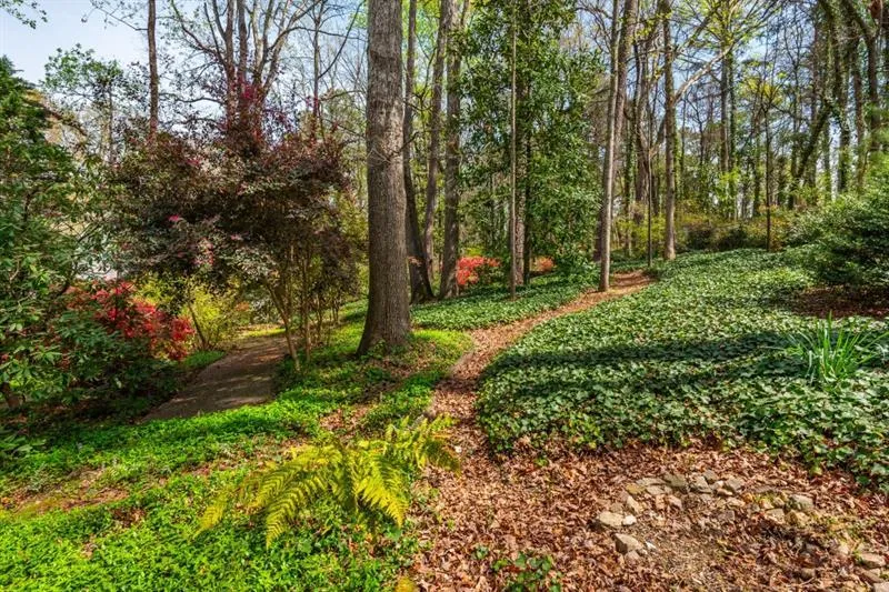 6795 Brandon Mill Road, Atlanta, Georgia 30328, 3 Bedrooms Bedrooms, ,2 BathroomsBathrooms,Residential,For Sale,6795 Brandon Mill Road,7617270