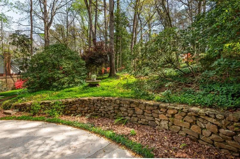 6795 Brandon Mill Road, Atlanta, Georgia 30328, 3 Bedrooms Bedrooms, ,2 BathroomsBathrooms,Residential,For Sale,6795 Brandon Mill Road,7617270