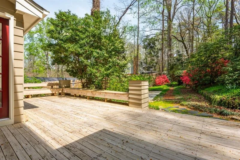 6795 Brandon Mill Road, Atlanta, Georgia 30328, 3 Bedrooms Bedrooms, ,2 BathroomsBathrooms,Residential,For Sale,6795 Brandon Mill Road,7617270