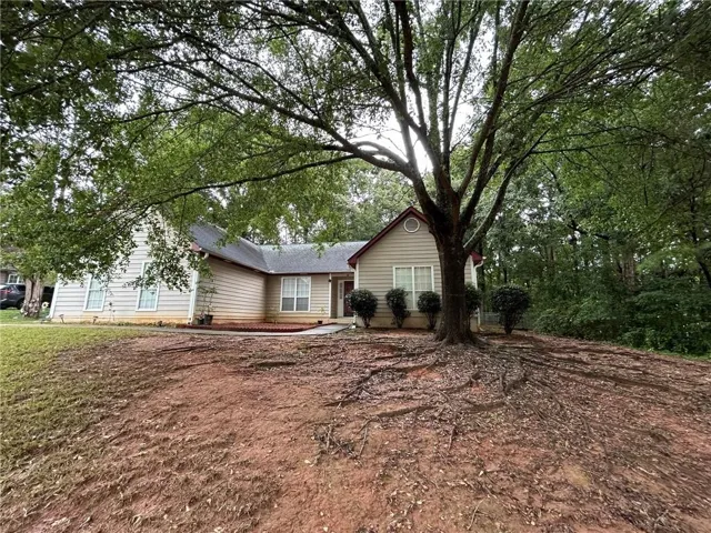 Siding exterior with a covered entry
