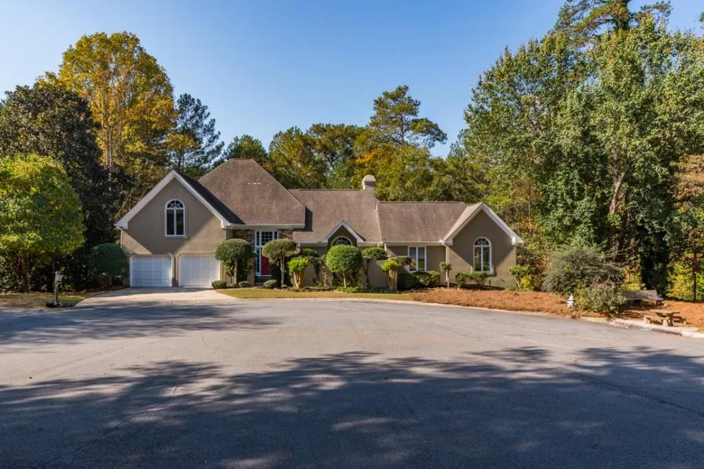 480 Stone Mill Trail, Sandy Springs, Georgia 30328, 5 Bedrooms Bedrooms, ,4 BathroomsBathrooms,Residential,Sold,480 Stone Mill Trail,5770215