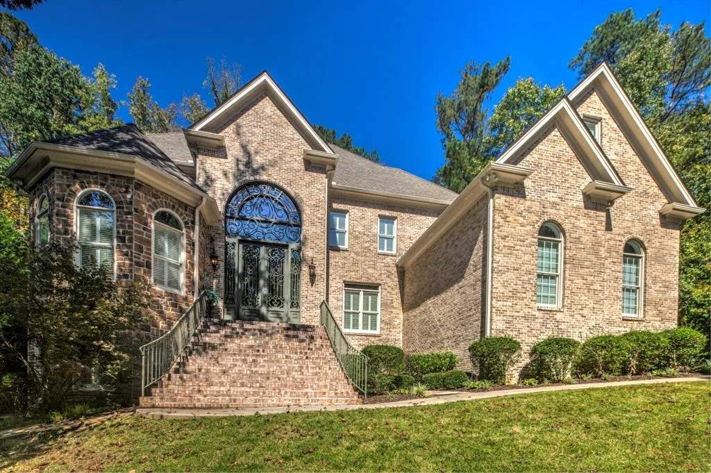 8315 Grogans Ferry Road, Sandy Springs, Georgia 30350, 5 Bedrooms Bedrooms, ,5 BathroomsBathrooms,Residential,Sold,8315 Grogans Ferry Road,5919322