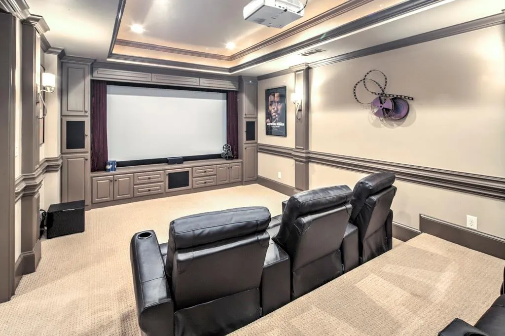 8315 Grogans Ferry Road, Sandy Springs, Georgia 30350, 5 Bedrooms Bedrooms, ,5 BathroomsBathrooms,Residential,Sold,8315 Grogans Ferry Road,5919322