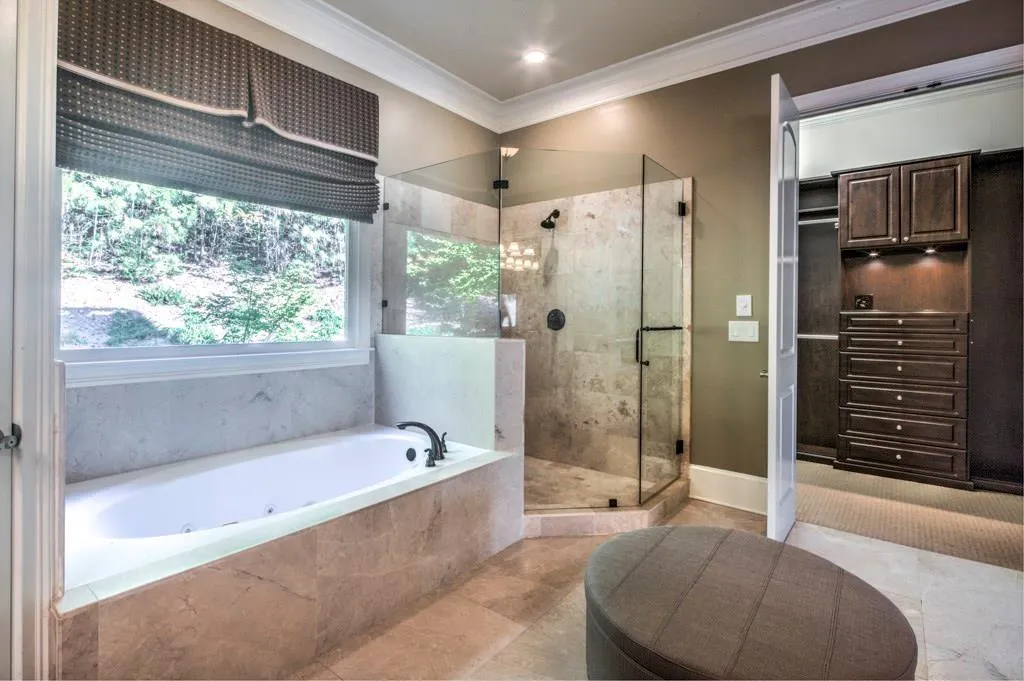 8315 Grogans Ferry Road, Sandy Springs, Georgia 30350, 5 Bedrooms Bedrooms, ,5 BathroomsBathrooms,Residential,Sold,8315 Grogans Ferry Road,5919322
