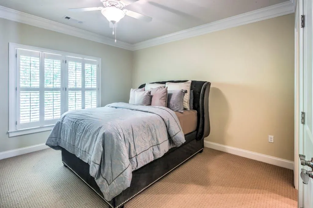 8315 Grogans Ferry Road, Sandy Springs, Georgia 30350, 5 Bedrooms Bedrooms, ,5 BathroomsBathrooms,Residential,Sold,8315 Grogans Ferry Road,5919322