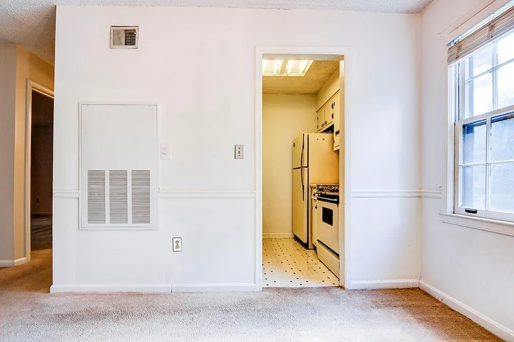 91 De Arc Place Nw Unit -, Atlanta, Georgia 30327, 1 Bedroom Bedrooms, ,1 BathroomBathrooms,Residential,Sold,91 De Arc Place Nw Unit -,5925158