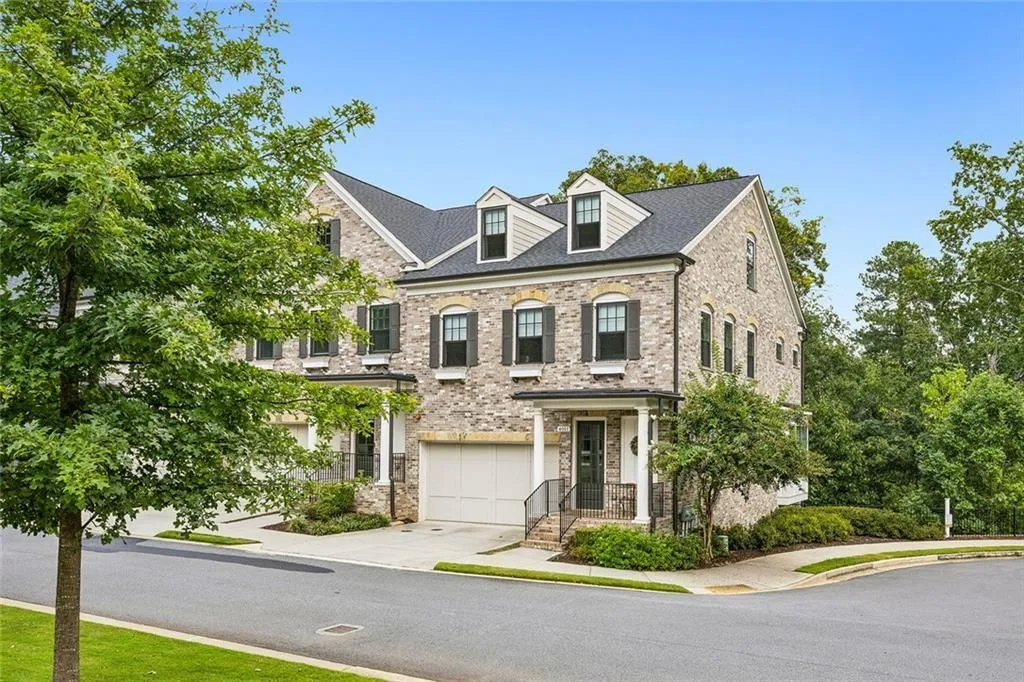 4011 Eamont Lane, Sandy Springs, Georgia 30328, 3 Bedrooms Bedrooms, ,3 BathroomsBathrooms,Residential,For Sale,4011 Eamont Lane,7644720