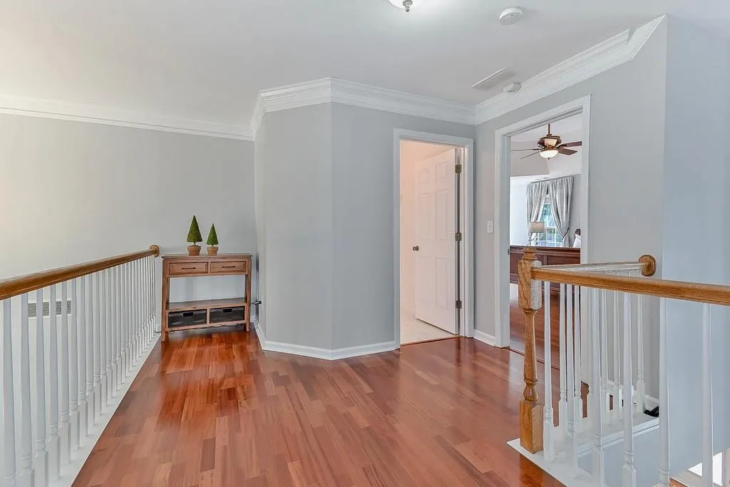 205 Somerset Court, Sandy Springs, Georgia 30350, 3 Bedrooms Bedrooms, ,2 BathroomsBathrooms,Residential,Sold,205 Somerset Court,6639315