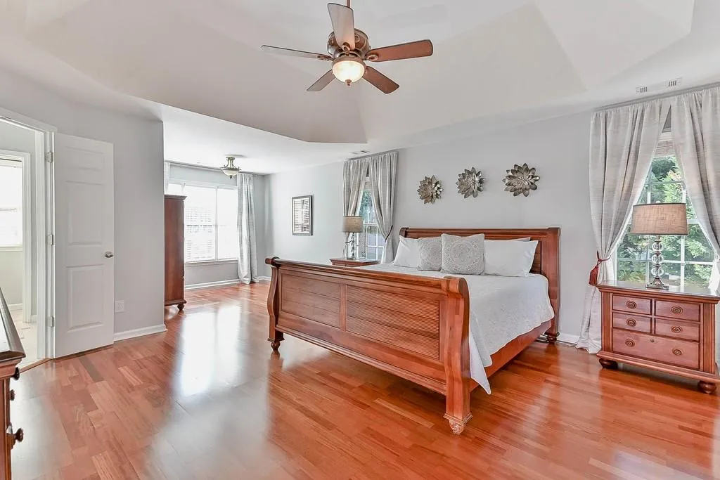 205 Somerset Court, Sandy Springs, Georgia 30350, 3 Bedrooms Bedrooms, ,2 BathroomsBathrooms,Residential,Sold,205 Somerset Court,6639315