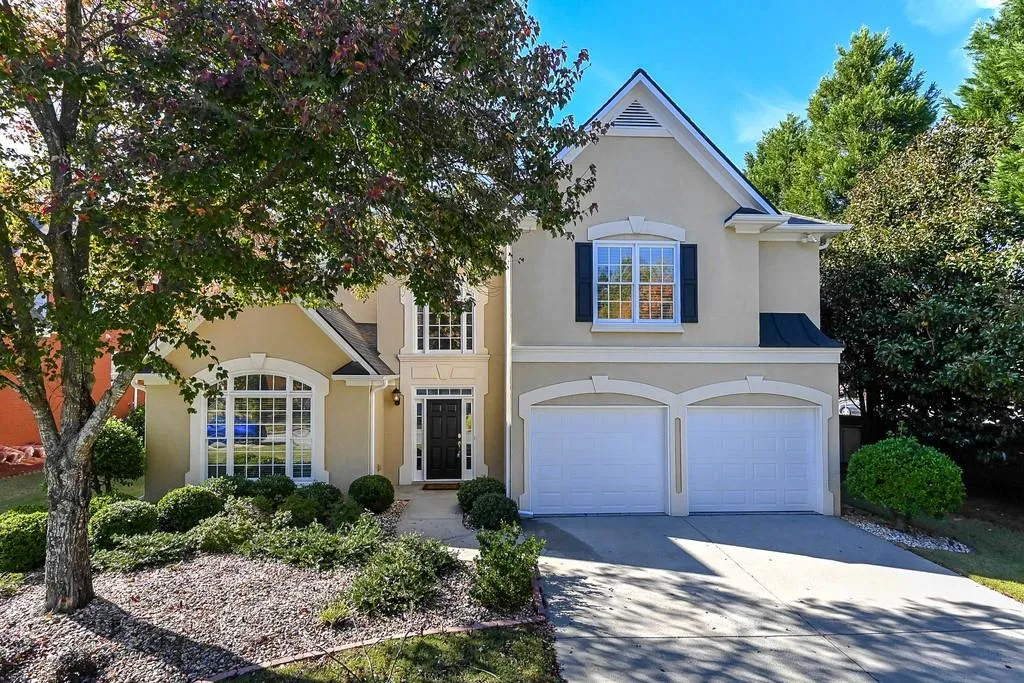 205 Somerset Court, Sandy Springs, Georgia 30350, 3 Bedrooms Bedrooms, ,2 BathroomsBathrooms,Residential,Sold,205 Somerset Court,6639315
