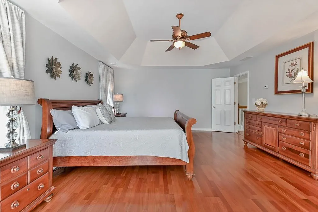 205 Somerset Court, Sandy Springs, Georgia 30350, 3 Bedrooms Bedrooms, ,2 BathroomsBathrooms,Residential,Sold,205 Somerset Court,6639315