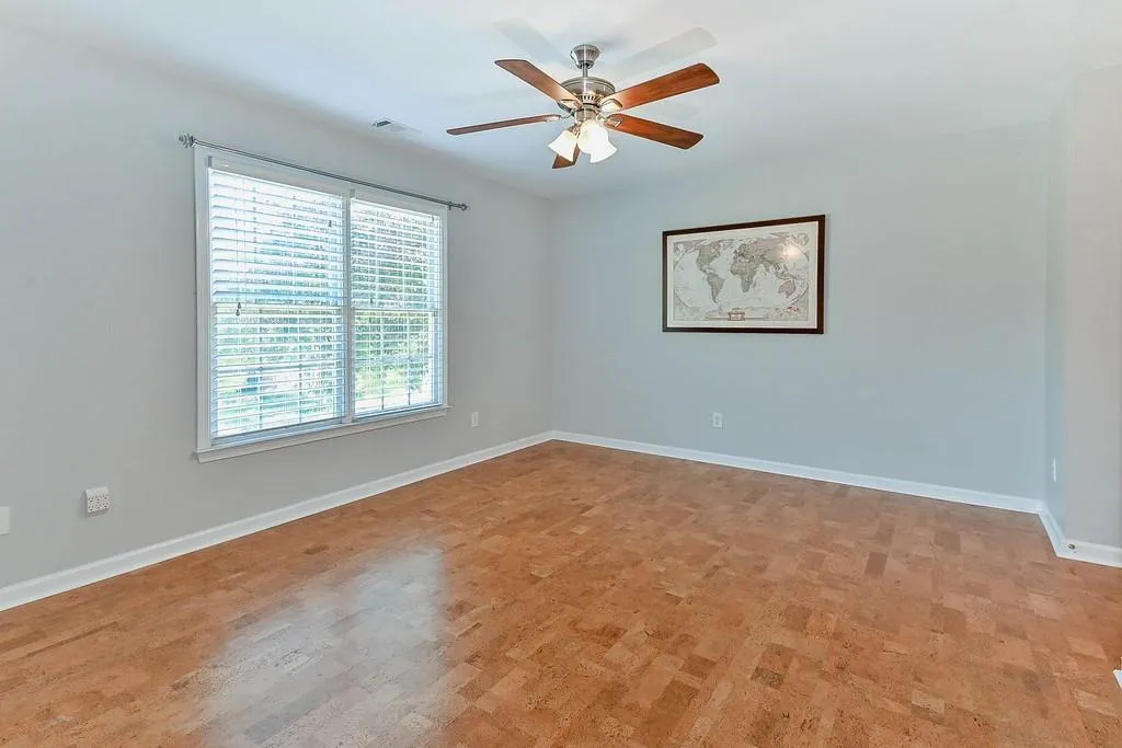 205 Somerset Court, Sandy Springs, Georgia 30350, 3 Bedrooms Bedrooms, ,2 BathroomsBathrooms,Residential,Sold,205 Somerset Court,6639315