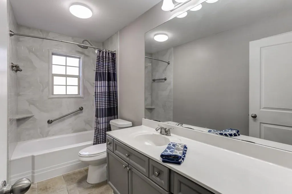 750 Dalrymple Road Unit D2, Sandy Springs, Georgia 30328, 3 Bedrooms Bedrooms, ,2 BathroomsBathrooms,Residential,Sold,750 Dalrymple Road Unit D2,6830576