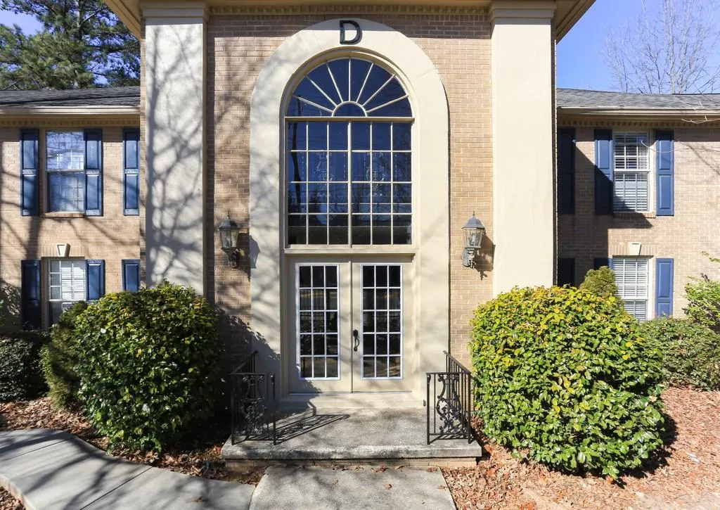 750 Dalrymple Road Unit D2, Sandy Springs, Georgia 30328, 3 Bedrooms Bedrooms, ,2 BathroomsBathrooms,Residential,Sold,750 Dalrymple Road Unit D2,6830576