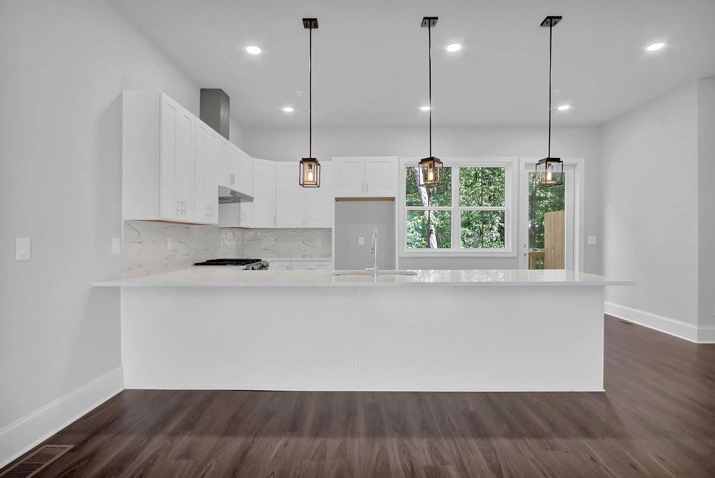 8039 Linfield Way, Sandy Springs, Georgia 30350, 3 Bedrooms Bedrooms, ,2 BathroomsBathrooms,Residential,Sold,8039 Linfield Way,7286199