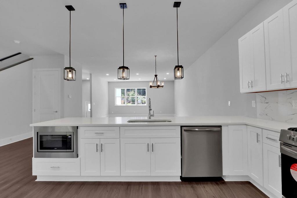 8039 Linfield Way, Sandy Springs, Georgia 30350, 3 Bedrooms Bedrooms, ,2 BathroomsBathrooms,Residential,Sold,8039 Linfield Way,7286199