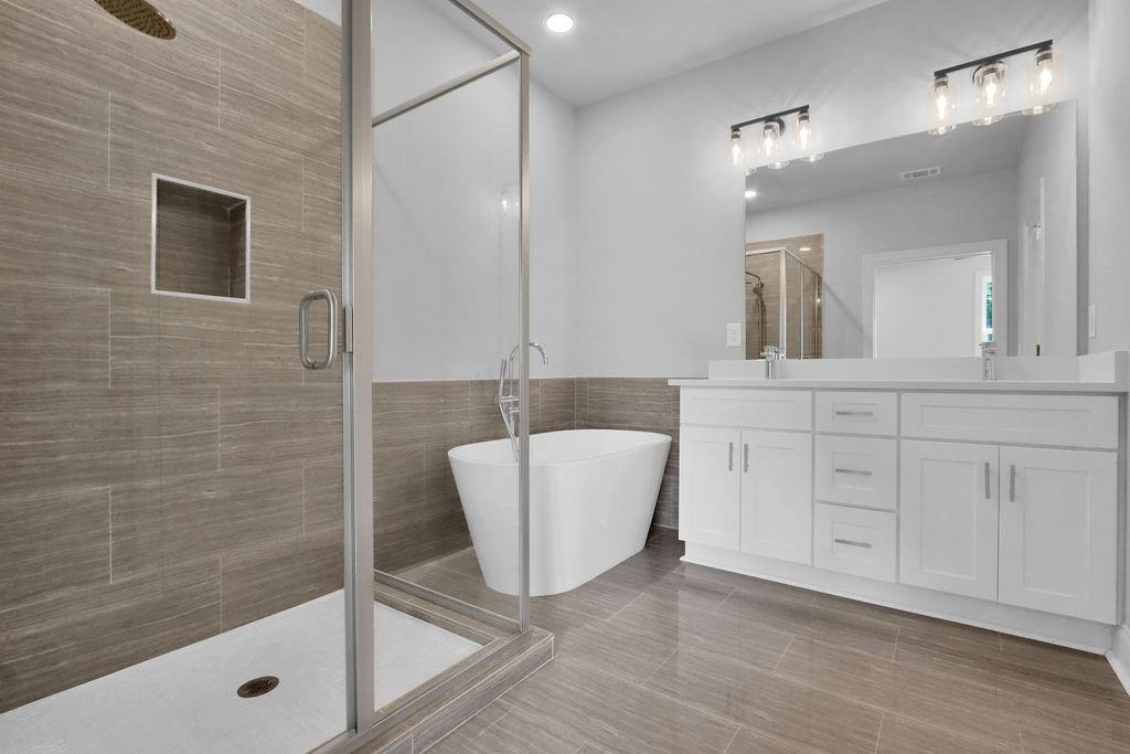 8039 Linfield Way, Sandy Springs, Georgia 30350, 3 Bedrooms Bedrooms, ,2 BathroomsBathrooms,Residential,Sold,8039 Linfield Way,7286199