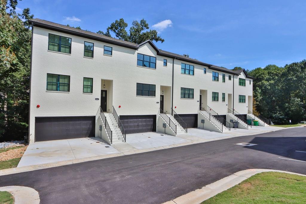 8039 Linfield Way, Sandy Springs, Georgia 30350, 3 Bedrooms Bedrooms, ,2 BathroomsBathrooms,Residential,Sold,8039 Linfield Way,7286199