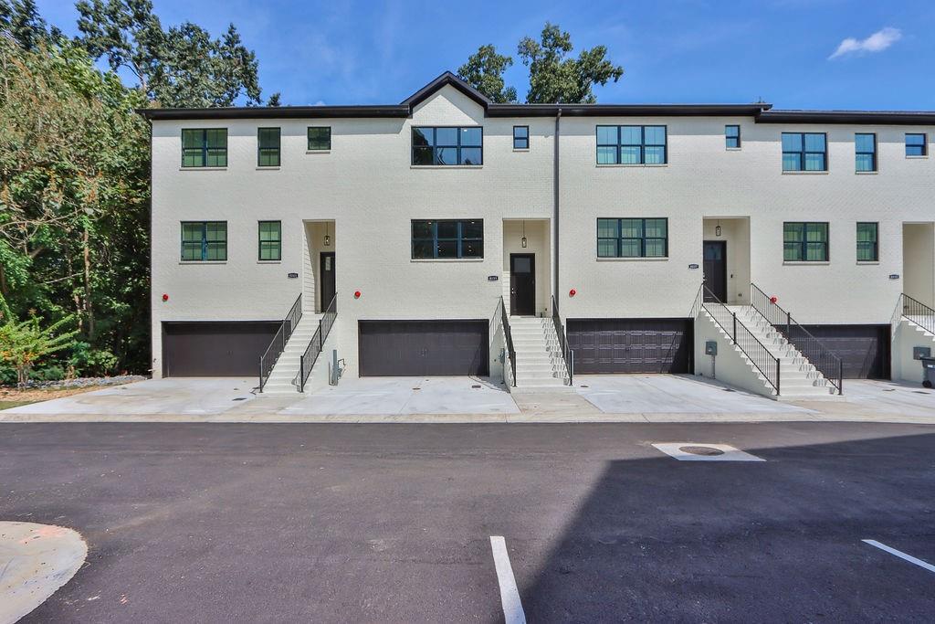 8039 Linfield Way, Sandy Springs, Georgia 30350, 3 Bedrooms Bedrooms, ,2 BathroomsBathrooms,Residential,Sold,8039 Linfield Way,7286199