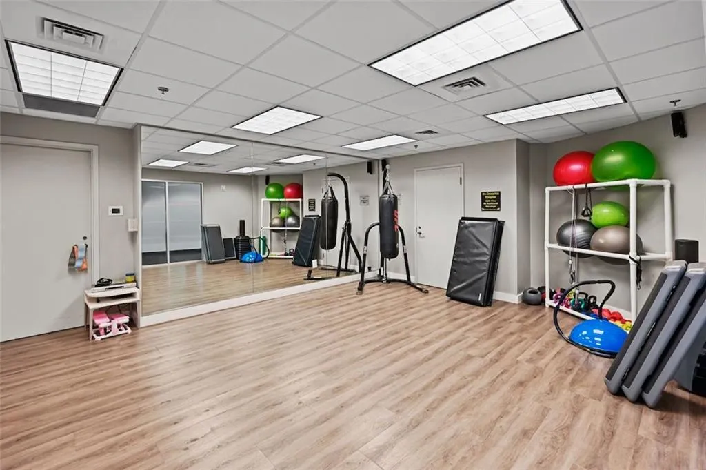Eclipse 602 Lifestyle- Yoga Eclipse 602 Lifestyle- Yoga