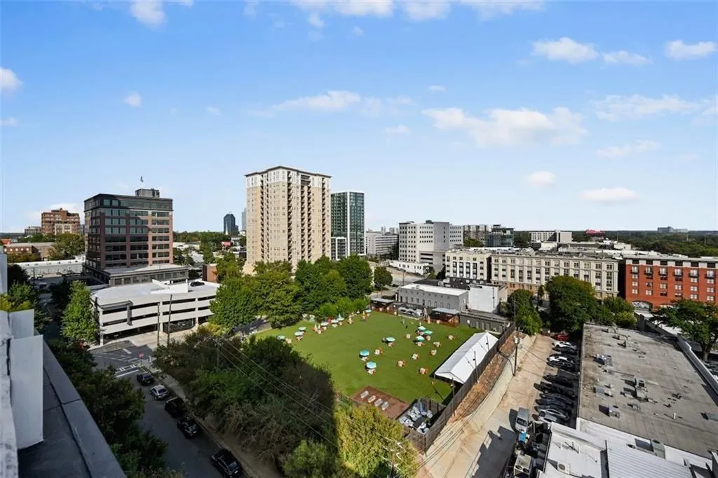 250 Pharr Road Ne Unit 602, Atlanta, Georgia 30305, 1 Bedroom Bedrooms, ,1 BathroomBathrooms,Residential,For Sale,250 Pharr Road Ne Unit 602,7670582