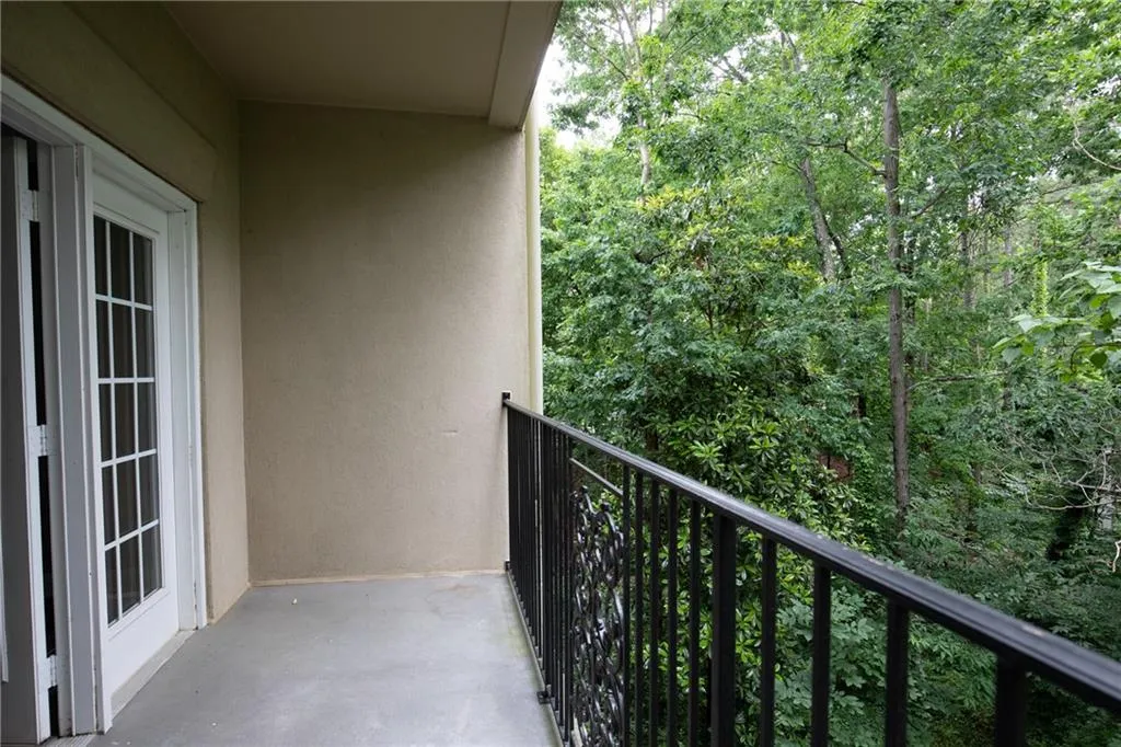 5415 Northland Drive Unit 204, Atlanta, Georgia 30342, 2 Bedrooms Bedrooms, ,2 BathroomsBathrooms,Residential,Sold,5415 Northland Drive Unit 204,6726414