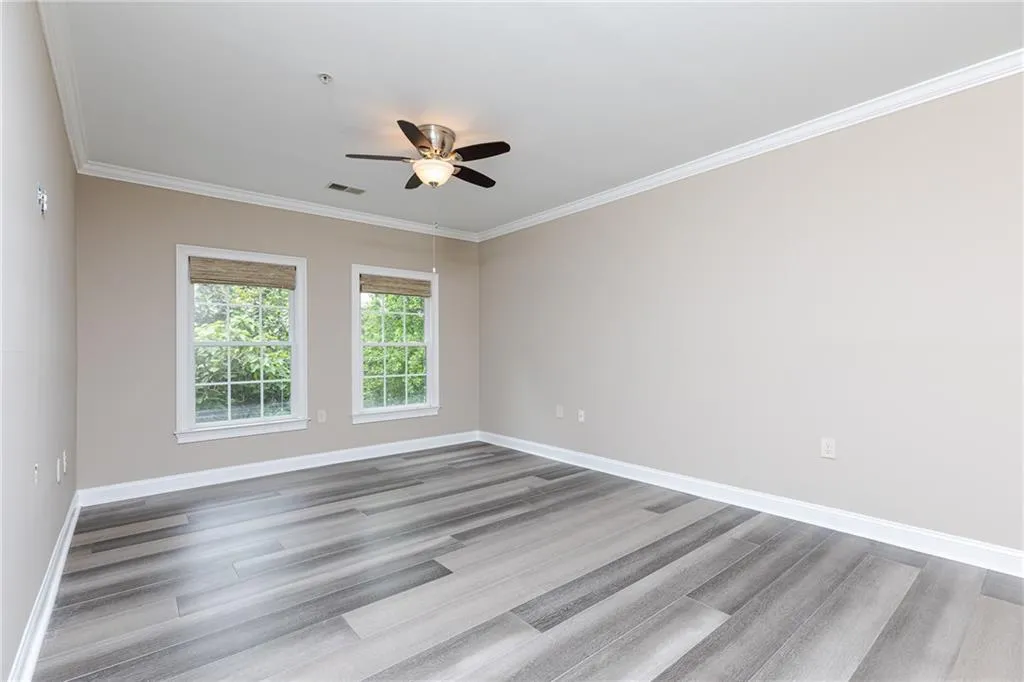 5415 Northland Drive Unit 204, Atlanta, Georgia 30342, 2 Bedrooms Bedrooms, ,2 BathroomsBathrooms,Residential,Sold,5415 Northland Drive Unit 204,6726414