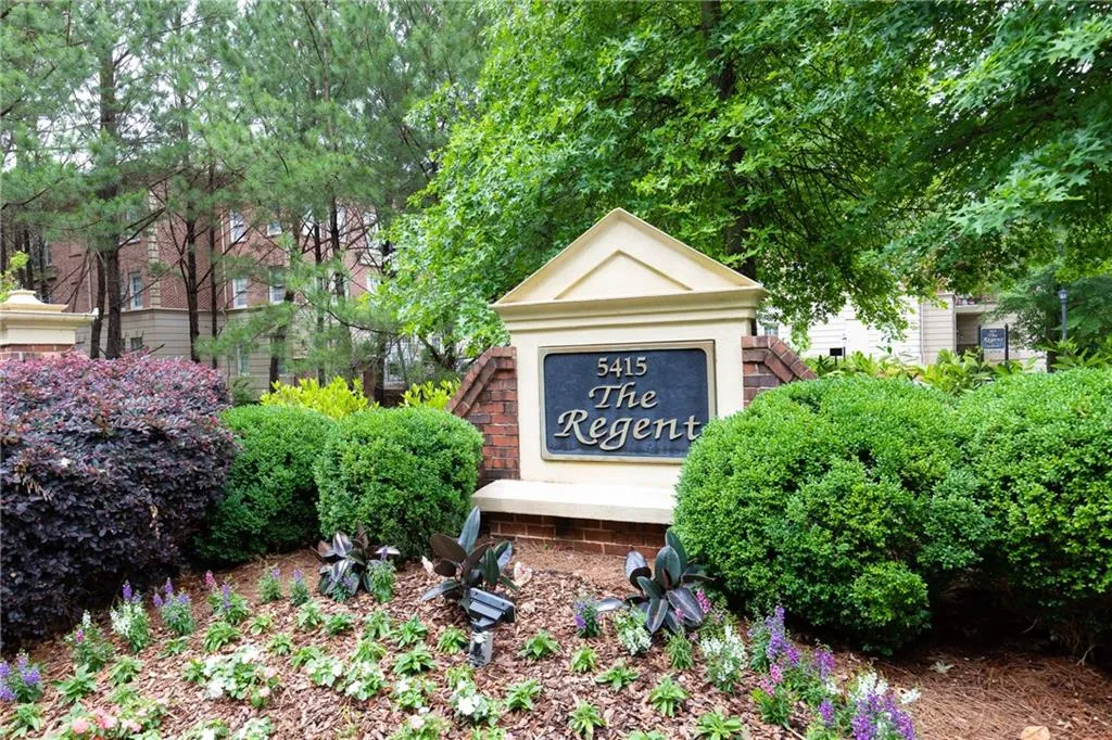 5415 Northland Drive Unit 204, Atlanta, Georgia 30342, 2 Bedrooms Bedrooms, ,2 BathroomsBathrooms,Residential,Sold,5415 Northland Drive Unit 204,6726414