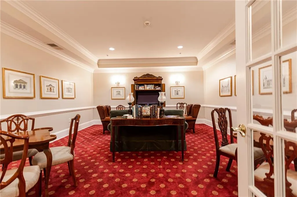 5415 Northland Drive Unit 204, Atlanta, Georgia 30342, 2 Bedrooms Bedrooms, ,2 BathroomsBathrooms,Residential,Sold,5415 Northland Drive Unit 204,6726414