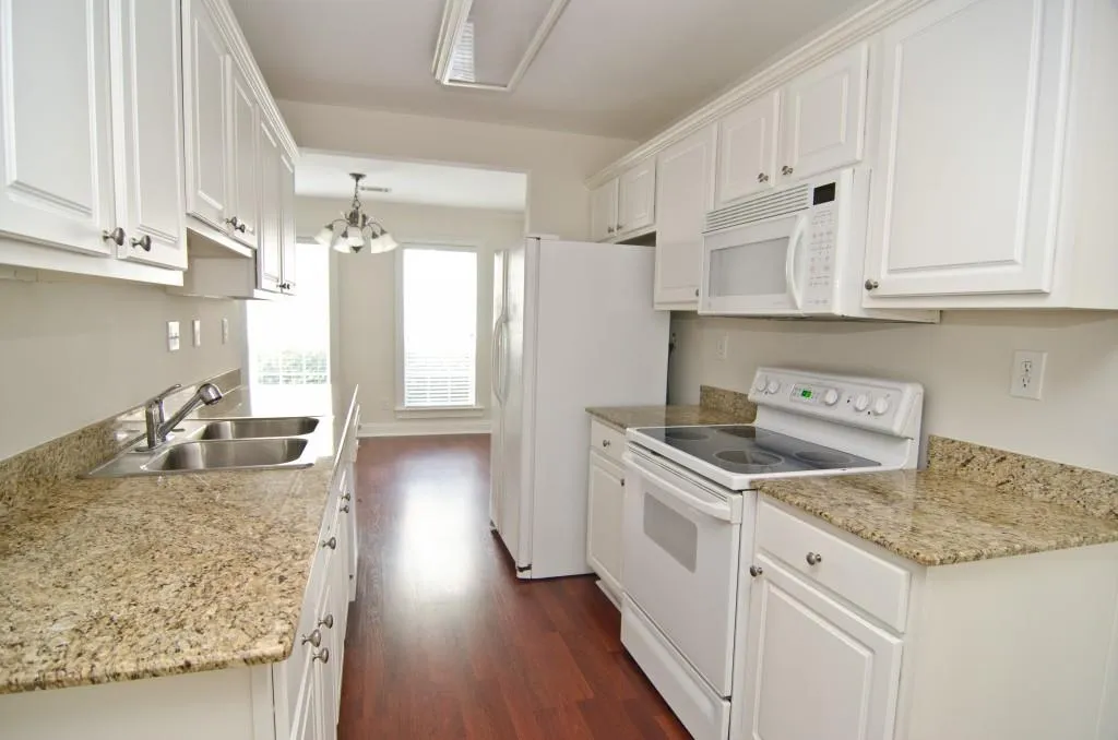 1004 Masons Creek Circle Unit 1004, Atlanta, Georgia 30350, 2 Bedrooms Bedrooms, ,2 BathroomsBathrooms,Residential,Sold,1004 Masons Creek Circle Unit 1004,5728423