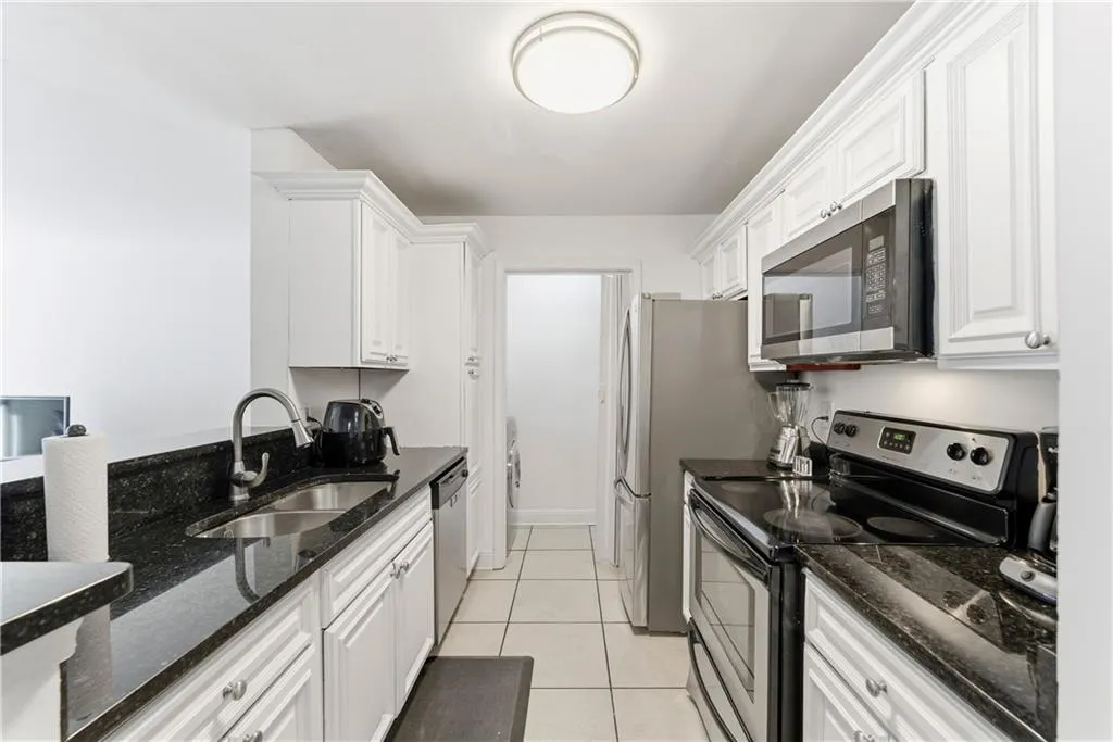 5205 Santa Fe Parkway, Sandy Springs, Georgia 30350, 2 Bedrooms Bedrooms, ,2 BathroomsBathrooms,Residential,For Sale,5205 Santa Fe Parkway,7688052