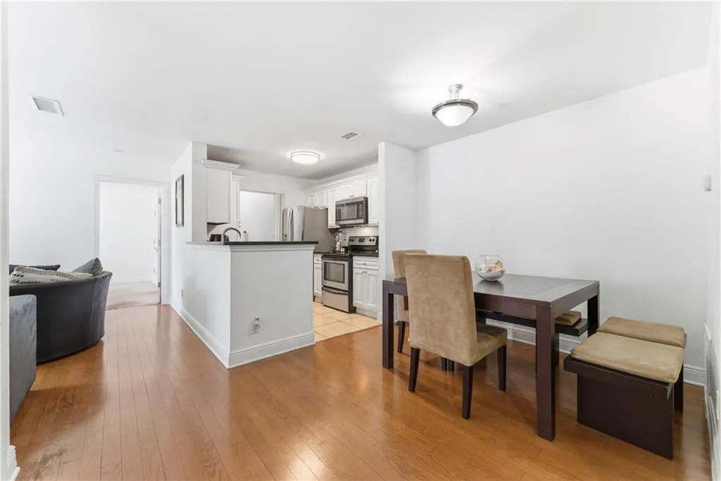 5205 Santa Fe Parkway, Sandy Springs, Georgia 30350, 2 Bedrooms Bedrooms, ,2 BathroomsBathrooms,Residential,For Sale,5205 Santa Fe Parkway,7688052