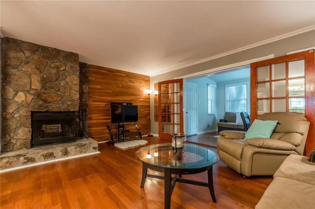 6700 Roswell Road Unit 29c, Atlanta, Georgia 30328, 2 Bedrooms Bedrooms, ,1 BathroomBathrooms,Residential,Sold,6700 Roswell Road Unit 29c,6058756