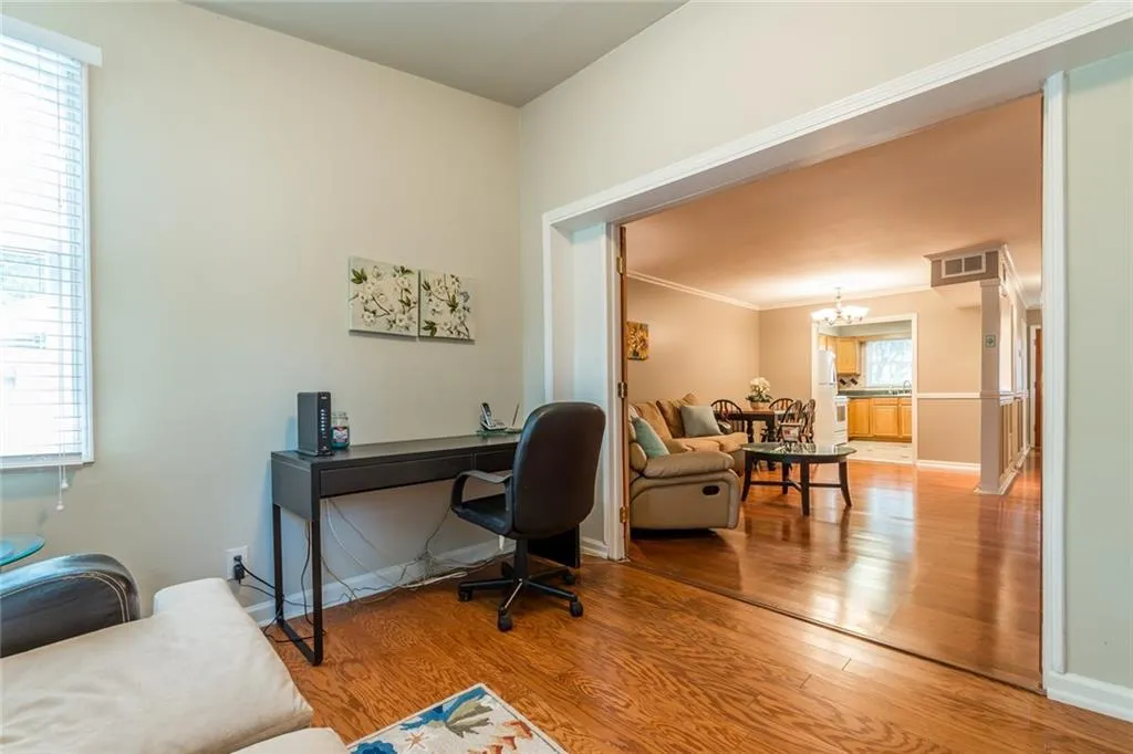 6700 Roswell Road Unit 29c, Atlanta, Georgia 30328, 2 Bedrooms Bedrooms, ,1 BathroomBathrooms,Residential,Sold,6700 Roswell Road Unit 29c,6058756