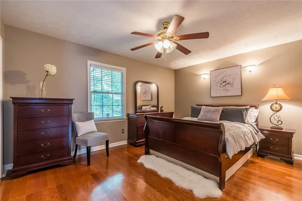 6700 Roswell Road Unit 29c, Atlanta, Georgia 30328, 2 Bedrooms Bedrooms, ,1 BathroomBathrooms,Residential,Sold,6700 Roswell Road Unit 29c,6058756