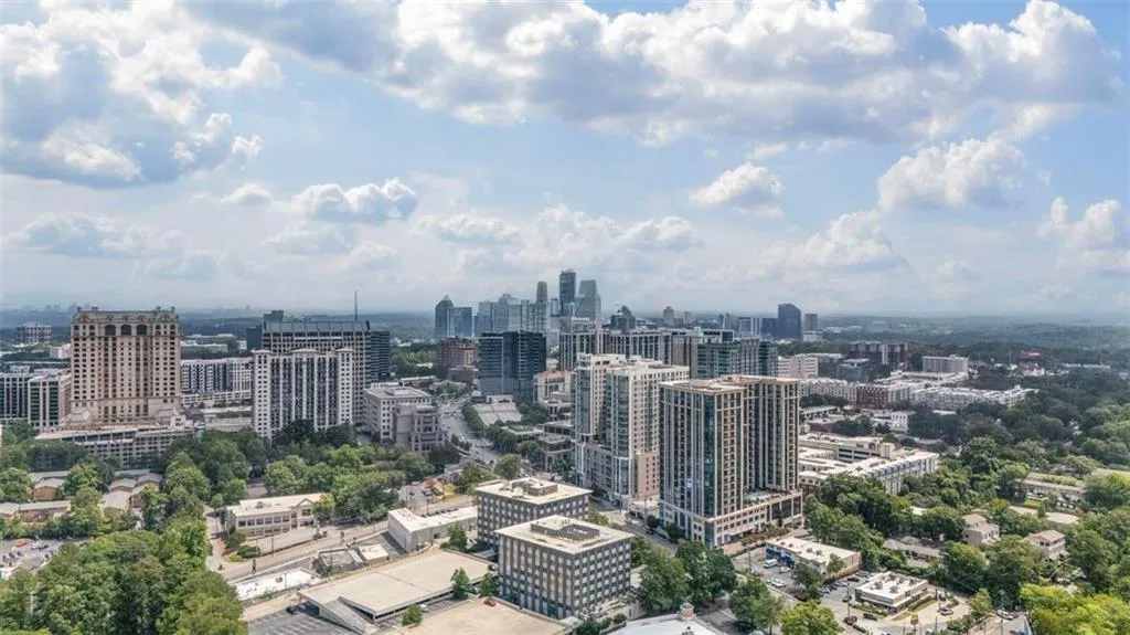 2828 Peachtree Road Nw Unit 1704, Atlanta, Georgia 30305, 2 Bedrooms Bedrooms, ,2 BathroomsBathrooms,Residential,For Sale,2828 Peachtree Road Nw Unit 1704,7606649