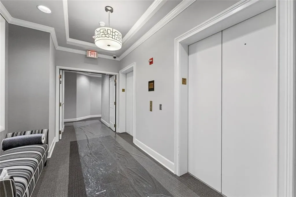 2828 Peachtree Road Nw Unit 1704, Atlanta, Georgia 30305, 2 Bedrooms Bedrooms, ,2 BathroomsBathrooms,Residential,For Sale,2828 Peachtree Road Nw Unit 1704,7606649