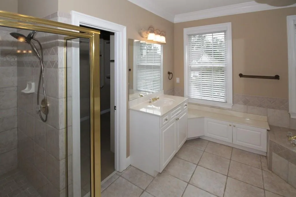 260 Fieldsborn Court, Sandy Springs, Georgia 30328, 5 Bedrooms Bedrooms, ,4 BathroomsBathrooms,Residential,Sold,260 Fieldsborn Court,5902480