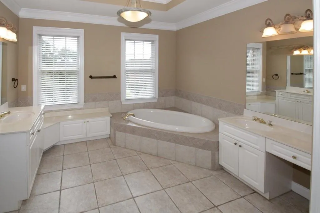 260 Fieldsborn Court, Sandy Springs, Georgia 30328, 5 Bedrooms Bedrooms, ,4 BathroomsBathrooms,Residential,Sold,260 Fieldsborn Court,5902480