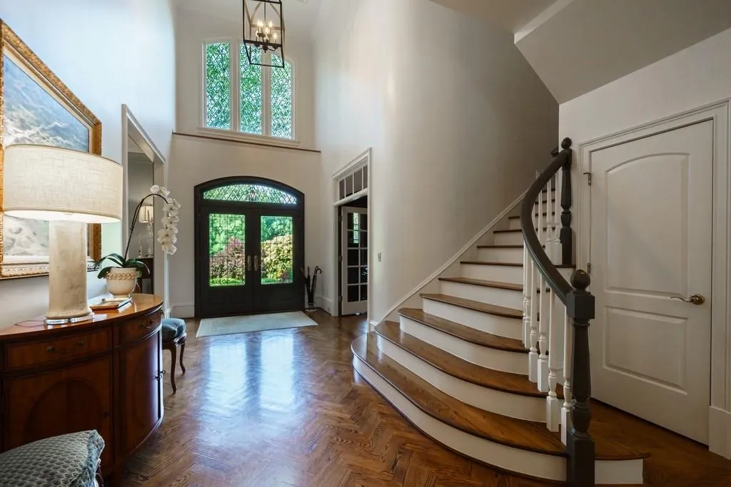 455 Laurel Chase Court, Atlanta, Georgia 30327, 5 Bedrooms Bedrooms, ,5 BathroomsBathrooms,Residential,Sold,455 Laurel Chase Court,6884795