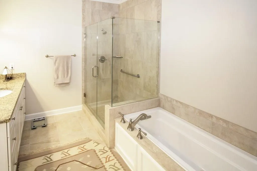 37 Westfair Court, Sandy Springs, Georgia 30328, 3 Bedrooms Bedrooms, ,3 BathroomsBathrooms,Residential,Sold,37 Westfair Court,6066132