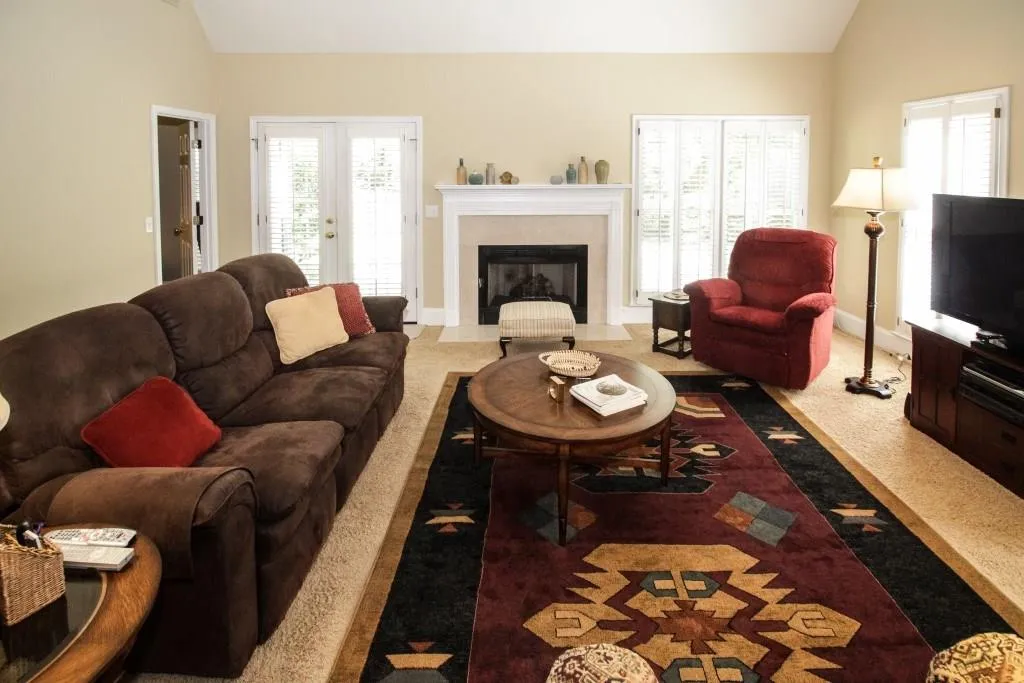 37 Westfair Court, Sandy Springs, Georgia 30328, 3 Bedrooms Bedrooms, ,3 BathroomsBathrooms,Residential,Sold,37 Westfair Court,6066132
