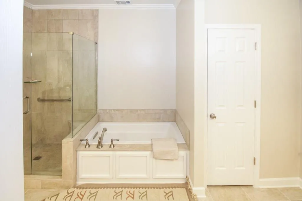 37 Westfair Court, Sandy Springs, Georgia 30328, 3 Bedrooms Bedrooms, ,3 BathroomsBathrooms,Residential,Sold,37 Westfair Court,6066132
