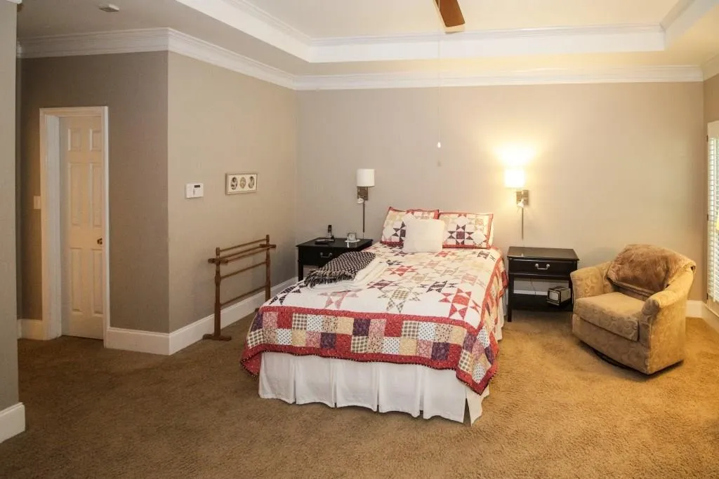 37 Westfair Court, Sandy Springs, Georgia 30328, 3 Bedrooms Bedrooms, ,3 BathroomsBathrooms,Residential,Sold,37 Westfair Court,6066132