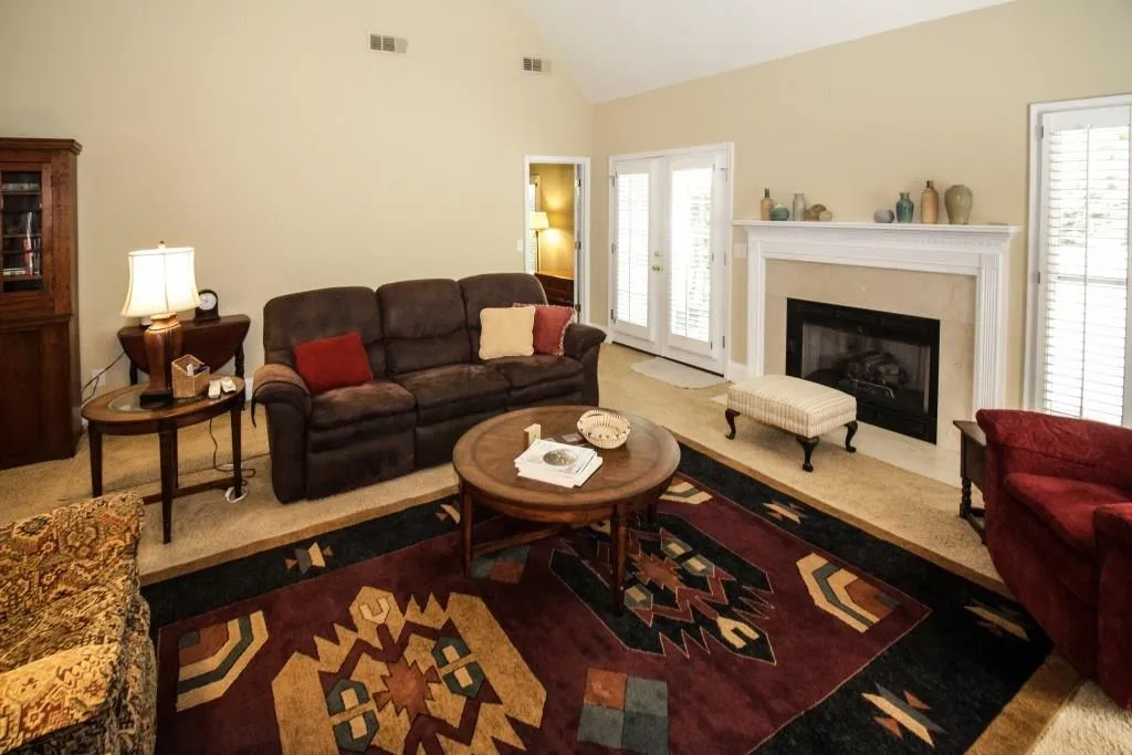 37 Westfair Court, Sandy Springs, Georgia 30328, 3 Bedrooms Bedrooms, ,3 BathroomsBathrooms,Residential,Sold,37 Westfair Court,6066132