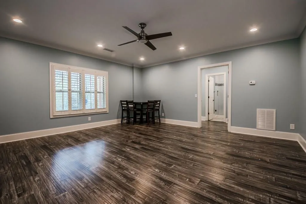 7825 Highland Bluff, Sandy Springs, Georgia 30328, 4 Bedrooms Bedrooms, ,3 BathroomsBathrooms,Residential,Sold,7825 Highland Bluff,5983641