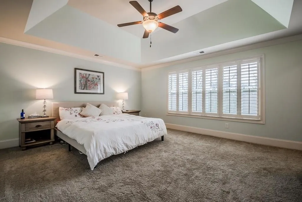 7825 Highland Bluff, Sandy Springs, Georgia 30328, 4 Bedrooms Bedrooms, ,3 BathroomsBathrooms,Residential,Sold,7825 Highland Bluff,5983641