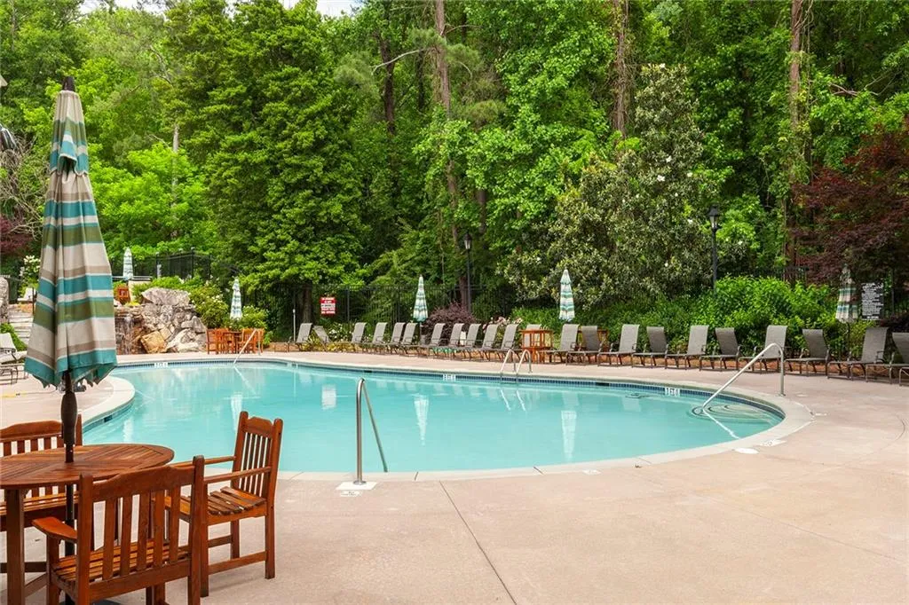 200 River Vista Drive Unit 536, Atlanta, Georgia 30339, 2 Bedrooms Bedrooms, ,2 BathroomsBathrooms,Residential,Sold,200 River Vista Drive Unit 536,6726652