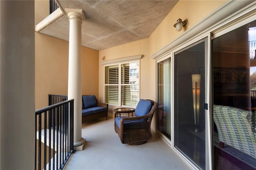 200 River Vista Drive Unit 536, Atlanta, Georgia 30339, 2 Bedrooms Bedrooms, ,2 BathroomsBathrooms,Residential,Sold,200 River Vista Drive Unit 536,6726652