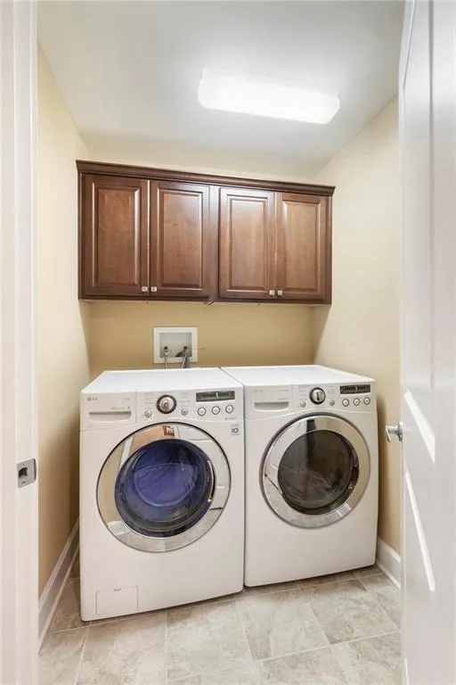 200 River Vista Drive Unit 536, Atlanta, Georgia 30339, 2 Bedrooms Bedrooms, ,2 BathroomsBathrooms,Residential,Sold,200 River Vista Drive Unit 536,6726652